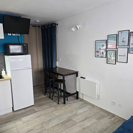 Studio Climatise 50 M.Du Port แซงต์-ซีเปรียง ภายนอก รูปภาพ